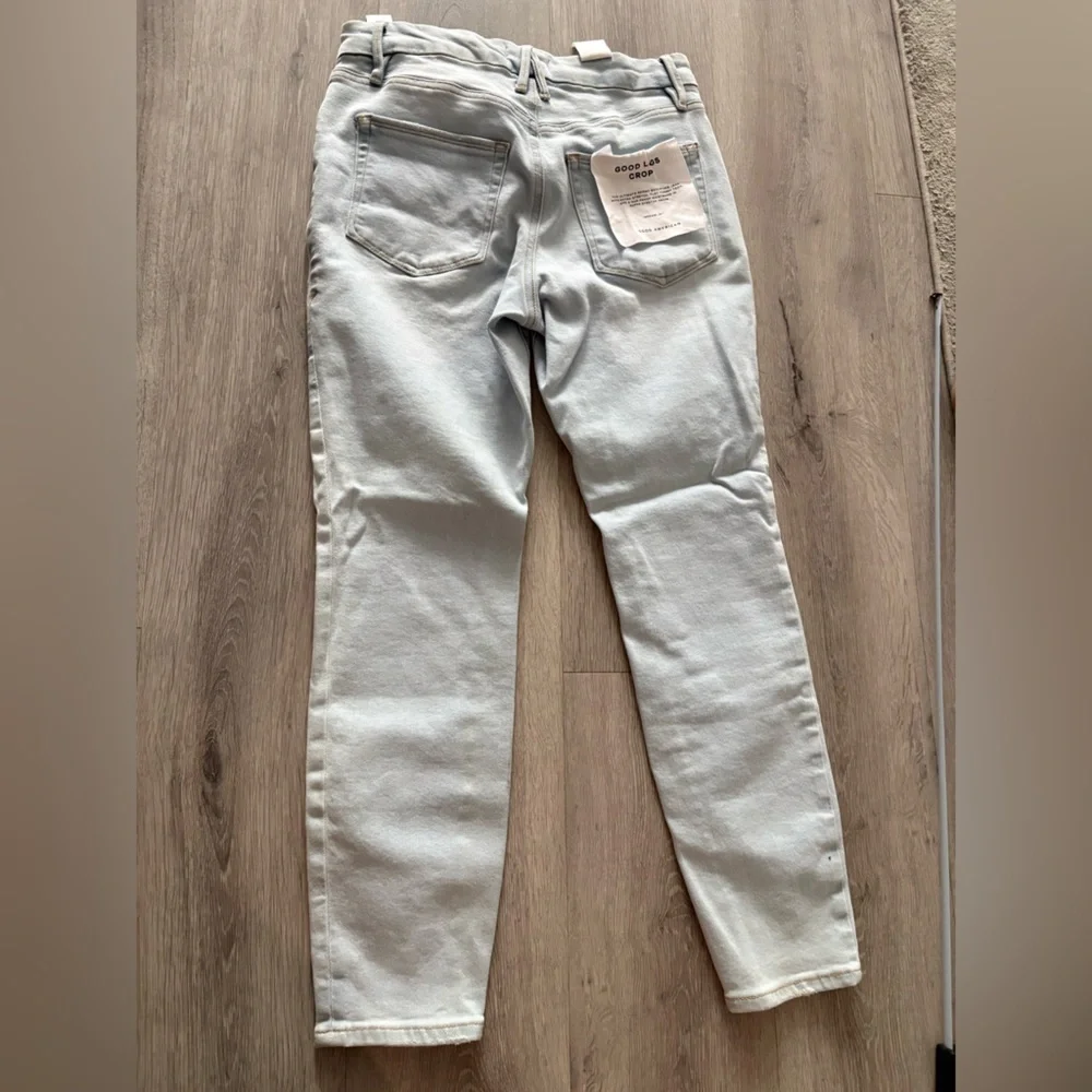 Good American High Rise Light Wash Jeans Good Legs Crop - Picture 2 of 7